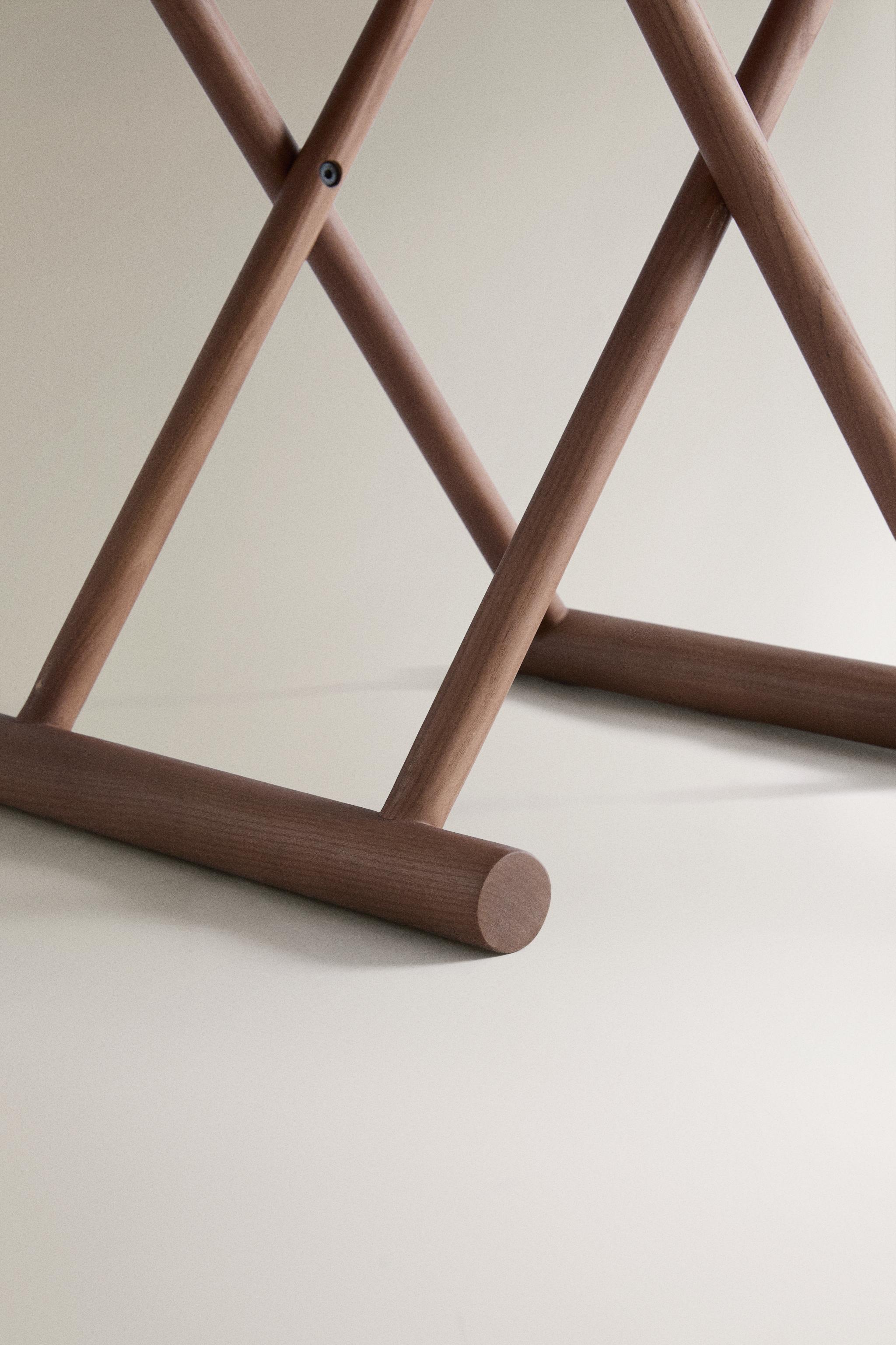 FOLDING ASH WOOD AND COTTON STOOL